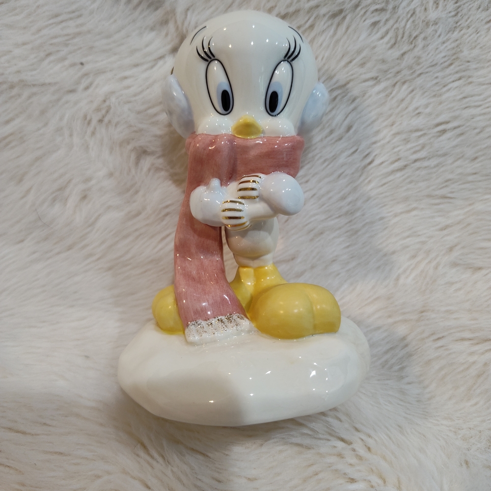 Lenox - A Chilly Day For Tweety